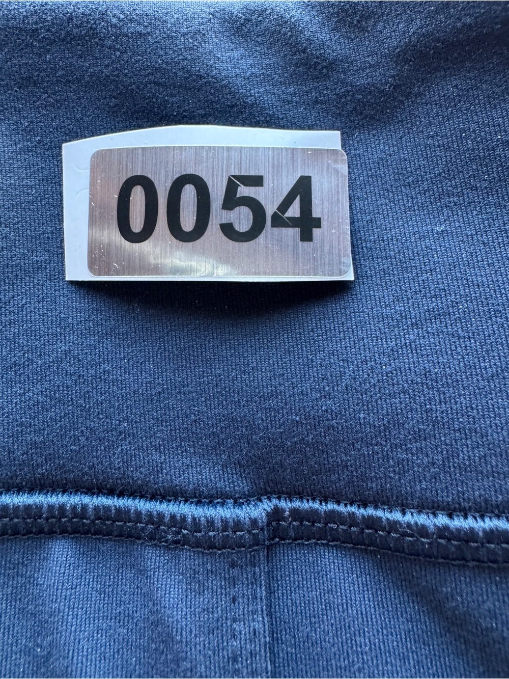 DULUTH NAMASTASH SIZE LARGE Navy with Zippered CARGO Pockets - Picture 6 of 8